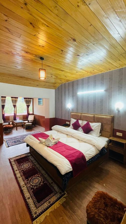 Hotel New Hilltop Inn Manāli Екстериор снимка