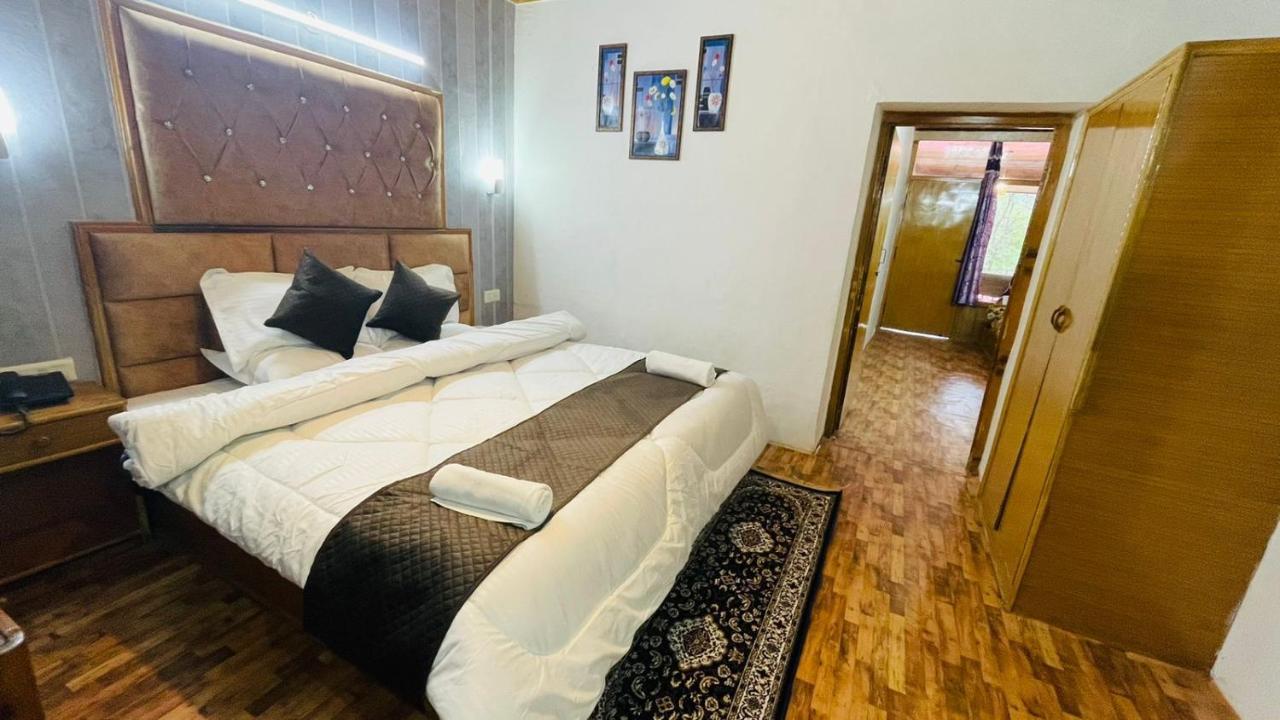 Hotel New Hilltop Inn Manāli Екстериор снимка