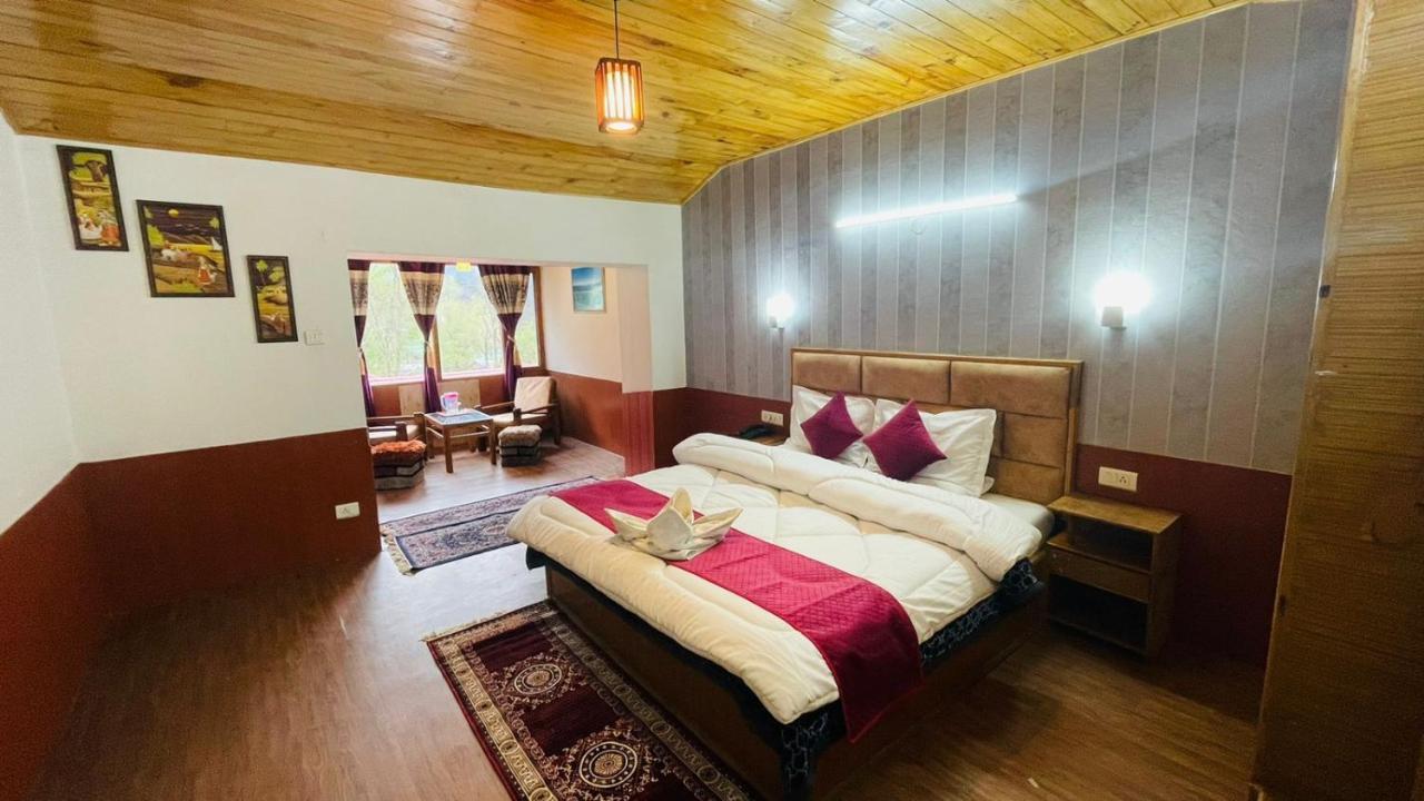 Hotel New Hilltop Inn Manāli Екстериор снимка