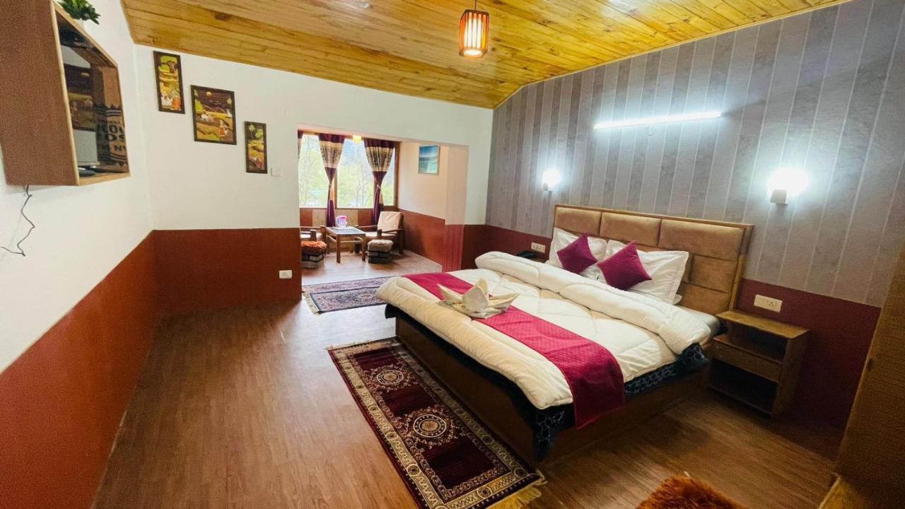 Hotel New Hilltop Inn Manāli Екстериор снимка