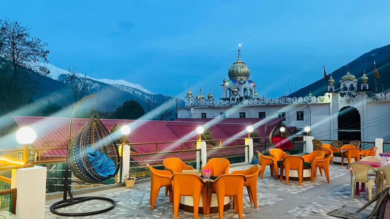 Hotel New Hilltop Inn Manāli Екстериор снимка